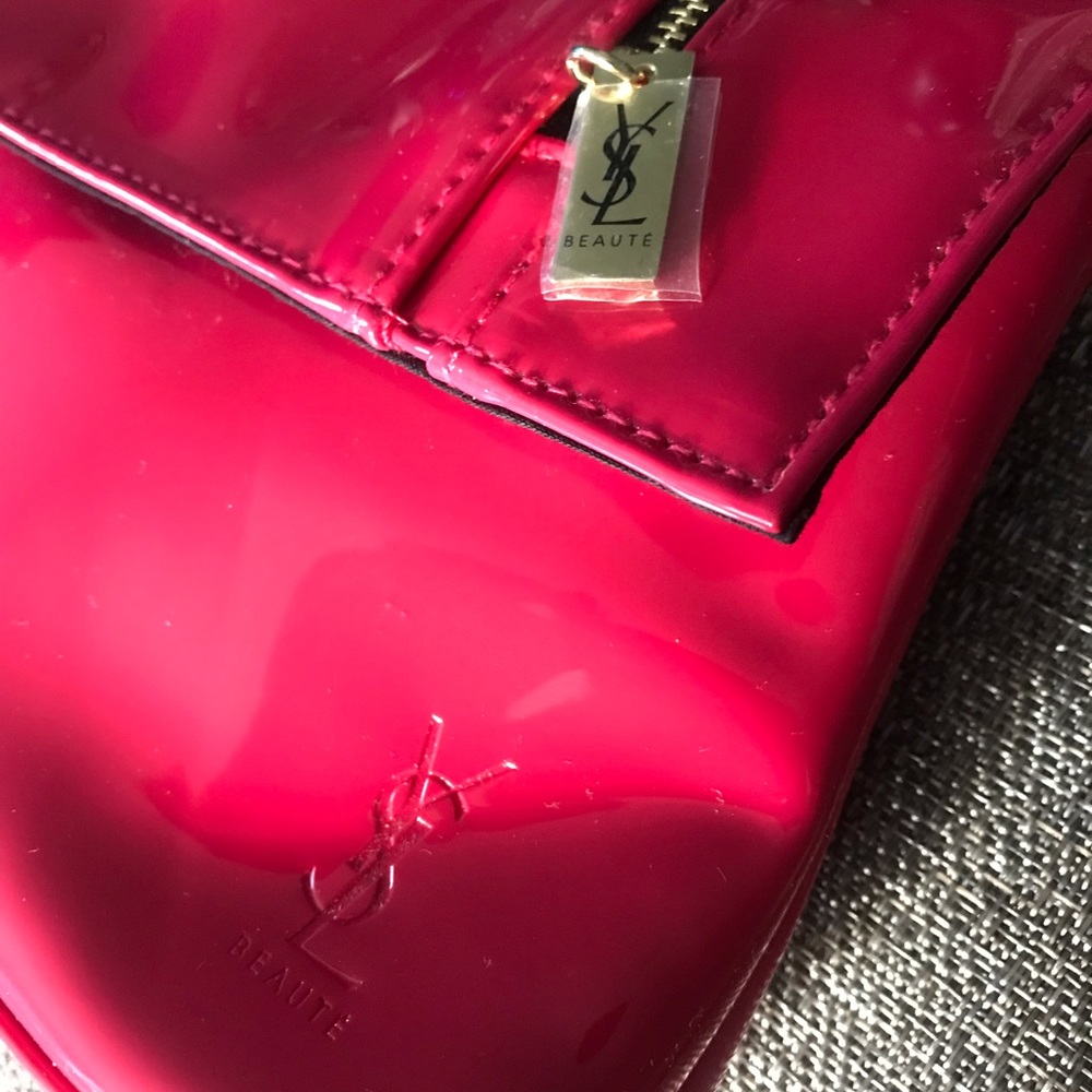 ⭐️ YSL Beaute Clutch/ Make Up Bag⭐️
